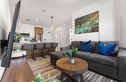 Everett Appartement | Luxury 1BR near Boston 3175