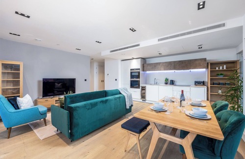 Vauxhall Appartement | Luxury 2 BD with Gym Pool Sauna next US embassy and 8 min to London Eye Big Ben