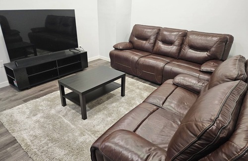 Fort Gary Maison | Luxury 2 bedroom basement