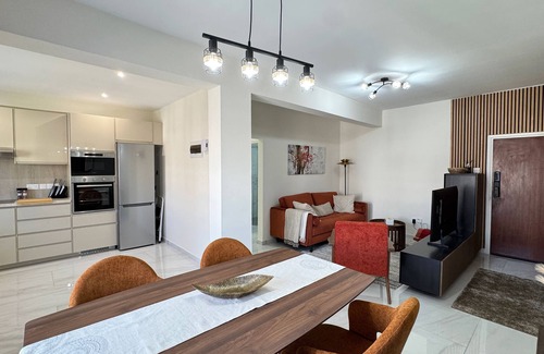 Larnaca City Centre Appartement | Luxury 2 bedroom Larnaka Center
