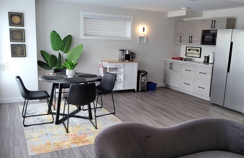 Fort Gary Appartement | Luxury 2 bedroom with lake view