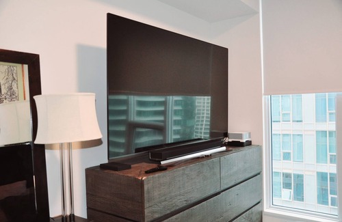 Wellington Place Copropriété | Luxury 2 Bedrooms + 2 Bathrooms Designer Condo in Nobu Toronto