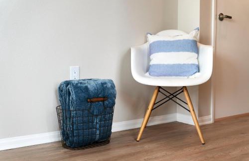 North Park Appartement | Luxury 2BD 2BA, BRAND NEW/PETS/CLOSE TO EVERYTHING/BOHO+COZY VIBES