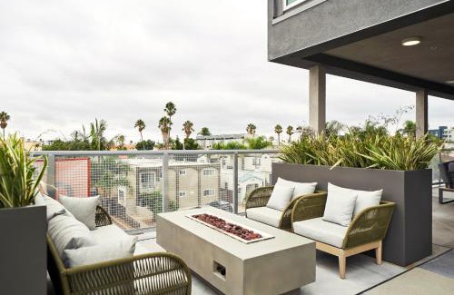 North Park Appartement | Luxury 2BD 2BA, BRAND NEW/PETS/CLOSE TO EVERYTHING/BOHO+COZY VIBES
