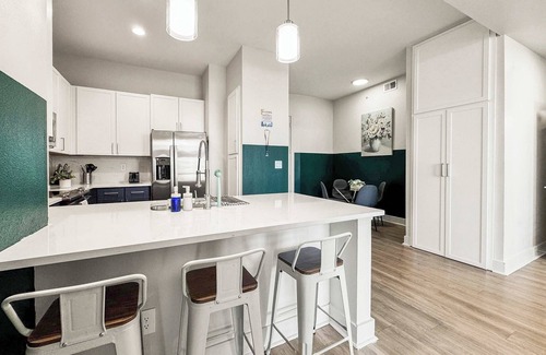 Deep Ellum Appartement | Luxury 2BD | Deep Ellum | Free Parking | Pool+Gym