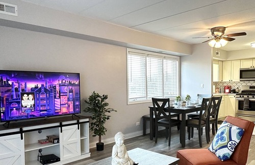 Hickory Hills Appartement | Luxury 2bdr&2bath/Fast WiFi/4KTVs/Free parking/Comfy beds/Getaway