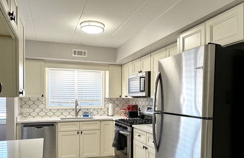 Hickory Hills Appartement | Luxury 2bdr&2bath/Fast WiFi/4KTVs/Free parking/Comfy beds/Getaway