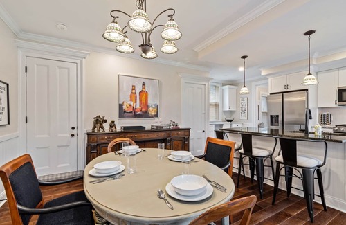 Pittsford Appartement | Luxury 2Bed 2Bath Apartment in Heart of Historic Pittsford Village