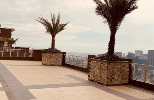 Kapitolyo Appartement | Luxury 2bedroom Flat with Private Balcony