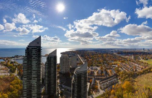 Humber Bay Appartement | *Luxury 2BR-2BA, High Floor, Unobstructed Lake View*