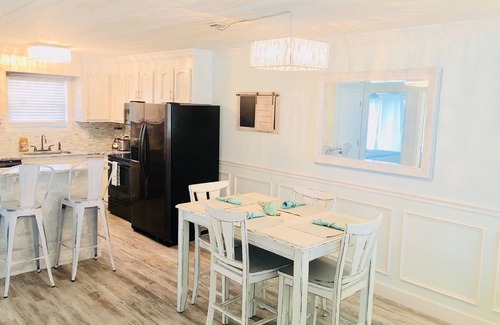 North Carolina Coast Copropriété | Condo de luxe 2BR, 2BA au dernier étage avec vue imprenable sur l'océan et la piscine!