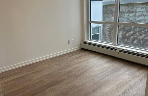 East Village Appartement | Luxury 2BR Condo in Downtown Calgary | Free Parking | Walk to Stampede & C-Train