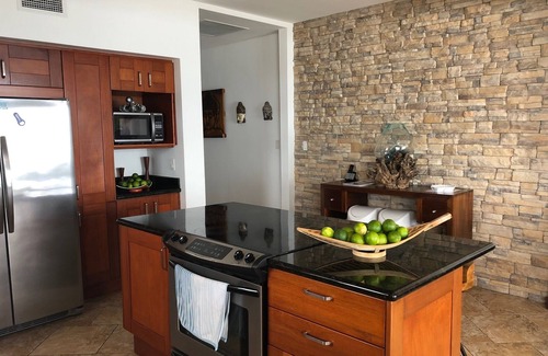 Jaco Copropriété | Luxe 3 chambres / 3. 5 condo de bain sur la plage au coeur de Jaco