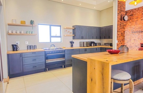 Dullstroom Maison | Luxury 3-bedroom house in welcoming Dullstroom with WiFi