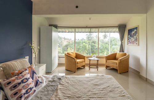 Vainguinim Villa | Villa de luxe de 3 chambres près de la plage avec grand balcon pour barbecue.