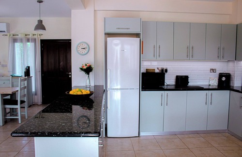 Kouklia Villa | Luxury 3 Bedroom Villa With Pool AND Gardens