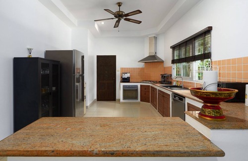 Ban Saiyuan Villa | Villa de luxe 3 chambres avec jardin tropical piscine privée - espace de 1200m2