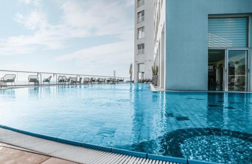 Tel Aviv Promenade Appartement | Luxury 3 Bedrooms Seafront Tel Aviv