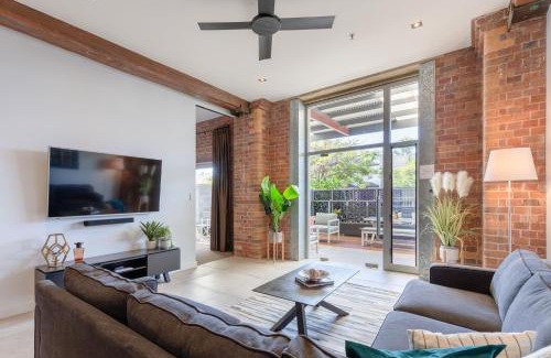 Teneriffe Appartement | Luxury 3 brm 2 bath Woolstore apt with Courtyard