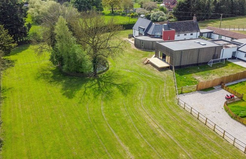 Hethel Maison | Luxury 3bed annex w/parking & outside space