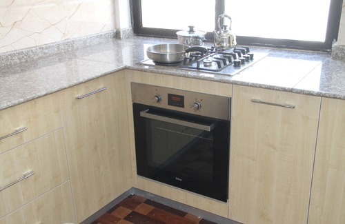 Yeka Copropriété | Luxury 3BR/ 3BA Apt. in upper class gated community