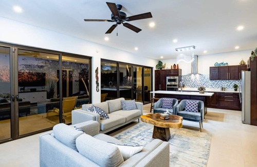 Playa Hermosa Maison | Brand New Luxury 3 bedroom Home, Walking distance to Hermosa Beach