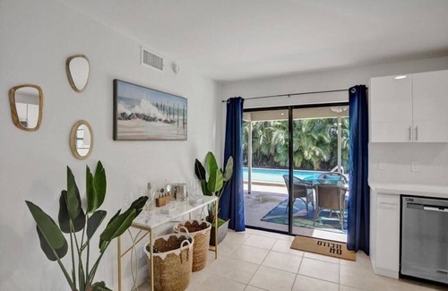 Delray Beach Maison | Luxury 3BR Home w/Private Pool and Game Room