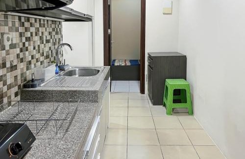Bangka Appartement | Luxury 3BR Kemang Village Netflix, WiFi, Pool