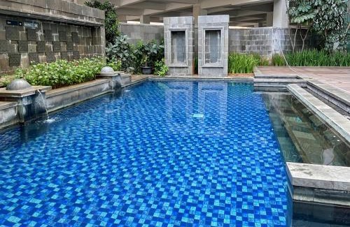 Bangka Appartement | Luxury 3BR Kemang Village Netflix, WiFi, Pool