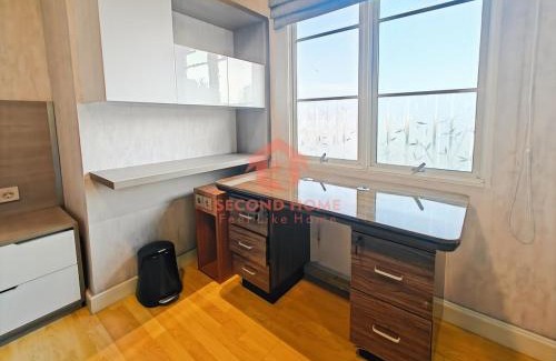 Kelapa Gading Barat Appartement | Luxury 3BR MOI Apt with Pool Wi-Fi Netflix by 2ndHome