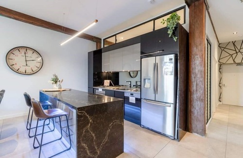 Teneriffe Appartement | Luxe 3 brm 2 salles de bain Woolstore apt avec cour