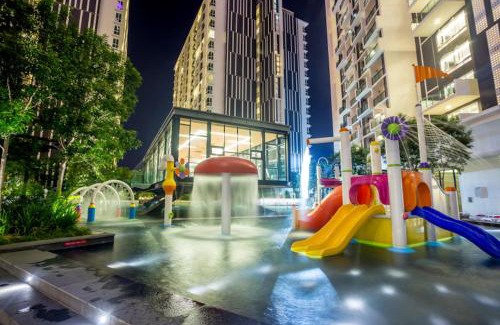 Bunga Paya Pantai Appartement | LUXURY 3r2b Penthouse The Shore Hotel & Residences