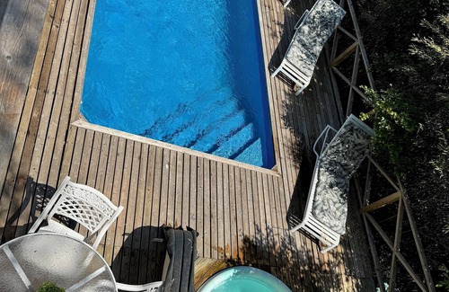 Fire Island Pines Maison | Luxury 4-bedroom house in Fire Island Pines - AC, bay views, heated pool and spa