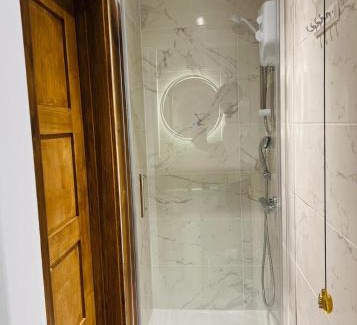 Luton Appartement | Luxury 4 Bedroom Apartment