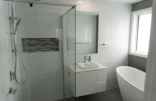 Gledswood Hills Maison | Luxury 4 Bedroom Home - Sleeps 10 Guests