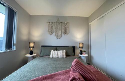 Lincoln Maison | Luxury 4 Bedroom Family Retreat