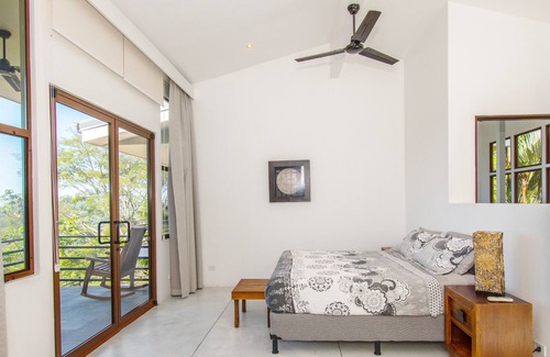 Dominicalito Maison | Luxury 4-bedroom Ocean View Home in Dominical