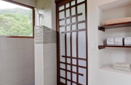 Dominicalito Maison | Luxury 4-bedroom Ocean View Home in Dominical