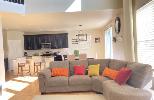 Parker Maison | Luxury 4 bedroom single family home located in a decent neighborhood