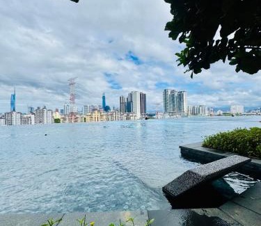 Taman Pertama Appartement | Luxury 4 Bedroom Suite at Kuala Lumpur near Maluri MRT By Suhad Suits KL