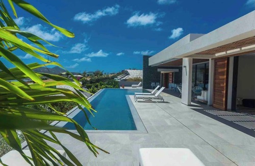 Orient Bay Villa | Villa Ô, Orient Beach Resort, propriété de luxe à Orient Beach, piscine