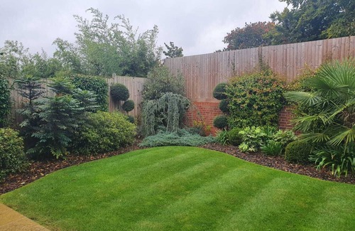 Luton Maison | Luxury 4 - New Bedroom House