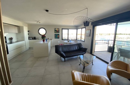Le Port Appartement | Appartement de luxe 4 étoiles avec climatisation et parking à Canet-Plage