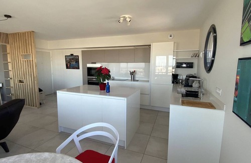 Le Port Appartement | Appartement de luxe 4 étoiles avec climatisation et parking à Canet-Plage