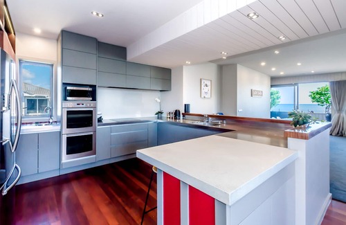 Paraparaumu Beach Maison | Luxury 470m2 Beachside Living
