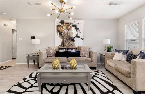 North San Antonio - SAT Maison | Luxury 4B Getaway near Airport Executive Suite