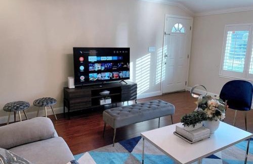 West San Jose Maison | Luxury 4B3B with Dual EnSuites, Parking, WiFI