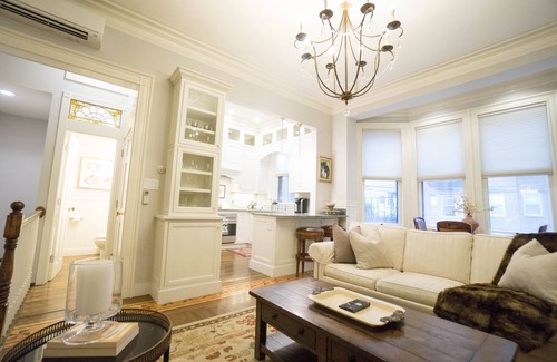 Back Bay West Copropriété | 4BR Luxe | 2. 5BA Back Bay Duplex