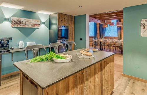 Plagne Villages Chalet De Ski | Chalet de luxe 5 étoiles, 7 suites, 14 personnes, services hôteliers