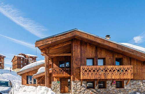 Plagne Villages Chalet De Ski | Chalet de luxe 5 étoiles, 7 suites, 14 personnes, services hôteliers